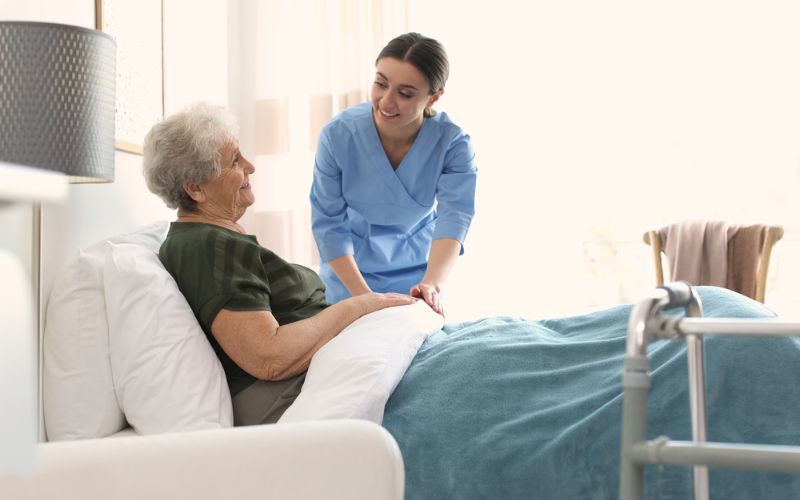 Expert Advice Navigating the Job Market with Hospice Nurse Industry Recruiters