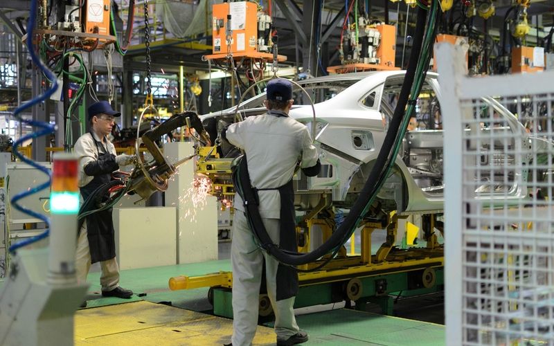 Securing Your Future: Exploring Automotive Manufacturing Executive Placement Services